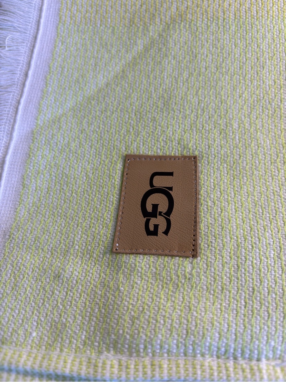 UGG Visay Beach Towel 40x72 IN